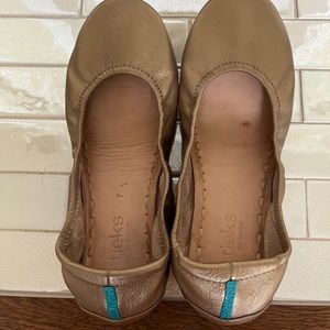 Gold Tieks
